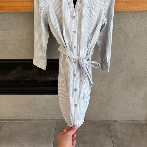 NWT Abercrombie & Fitch Women's striped collared dress with tie waist, Size L/P - Picture 8 of 11